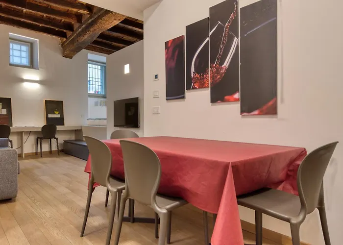 Domus Santa Croce Tatil Evi *