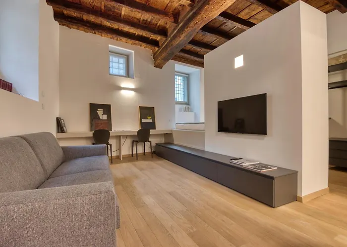 Domus Santa Croce *